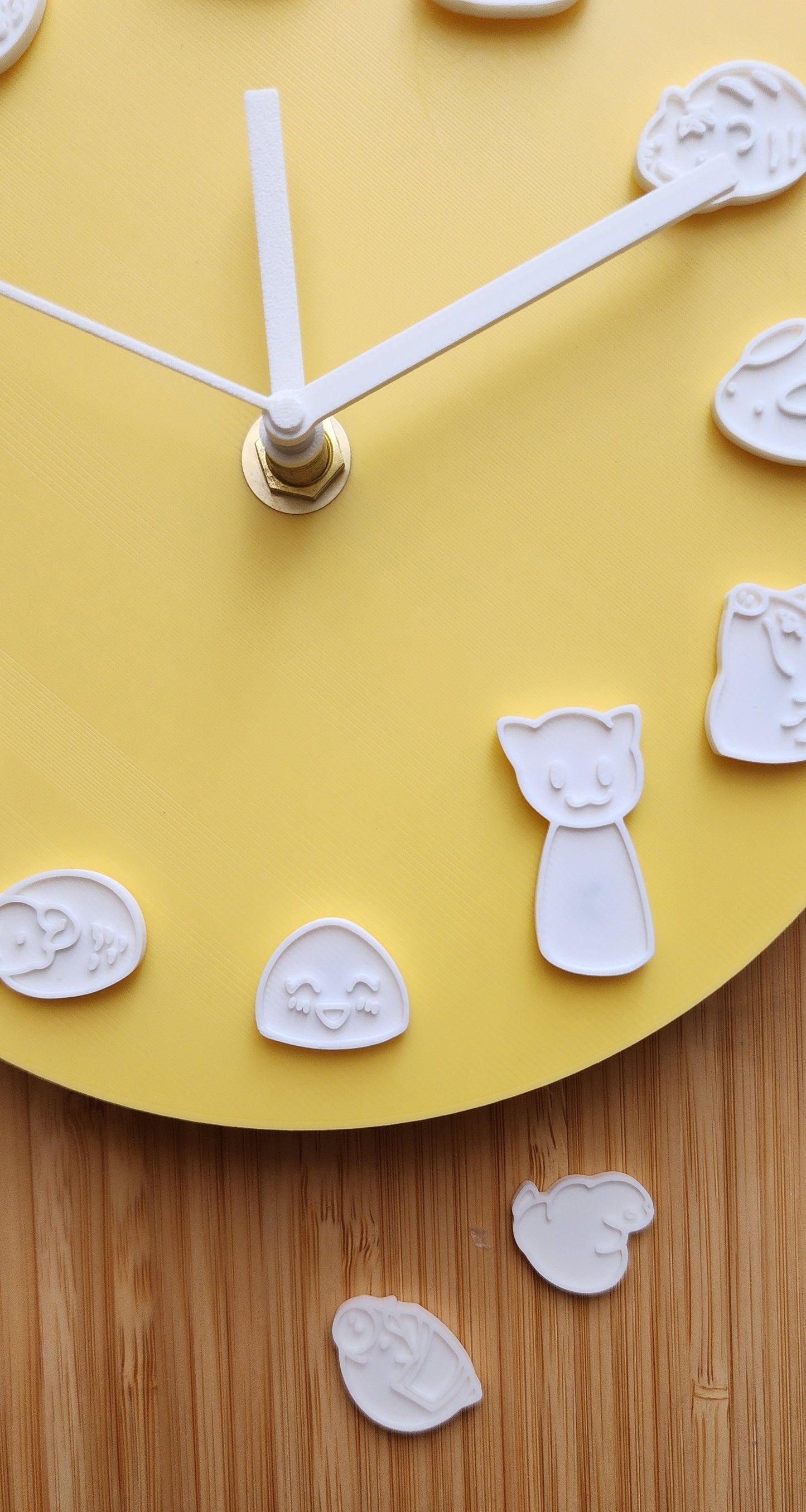 6.5" 3D Printed Fruba Zodiac Analog Clock (Battery NOT INCLUDED)